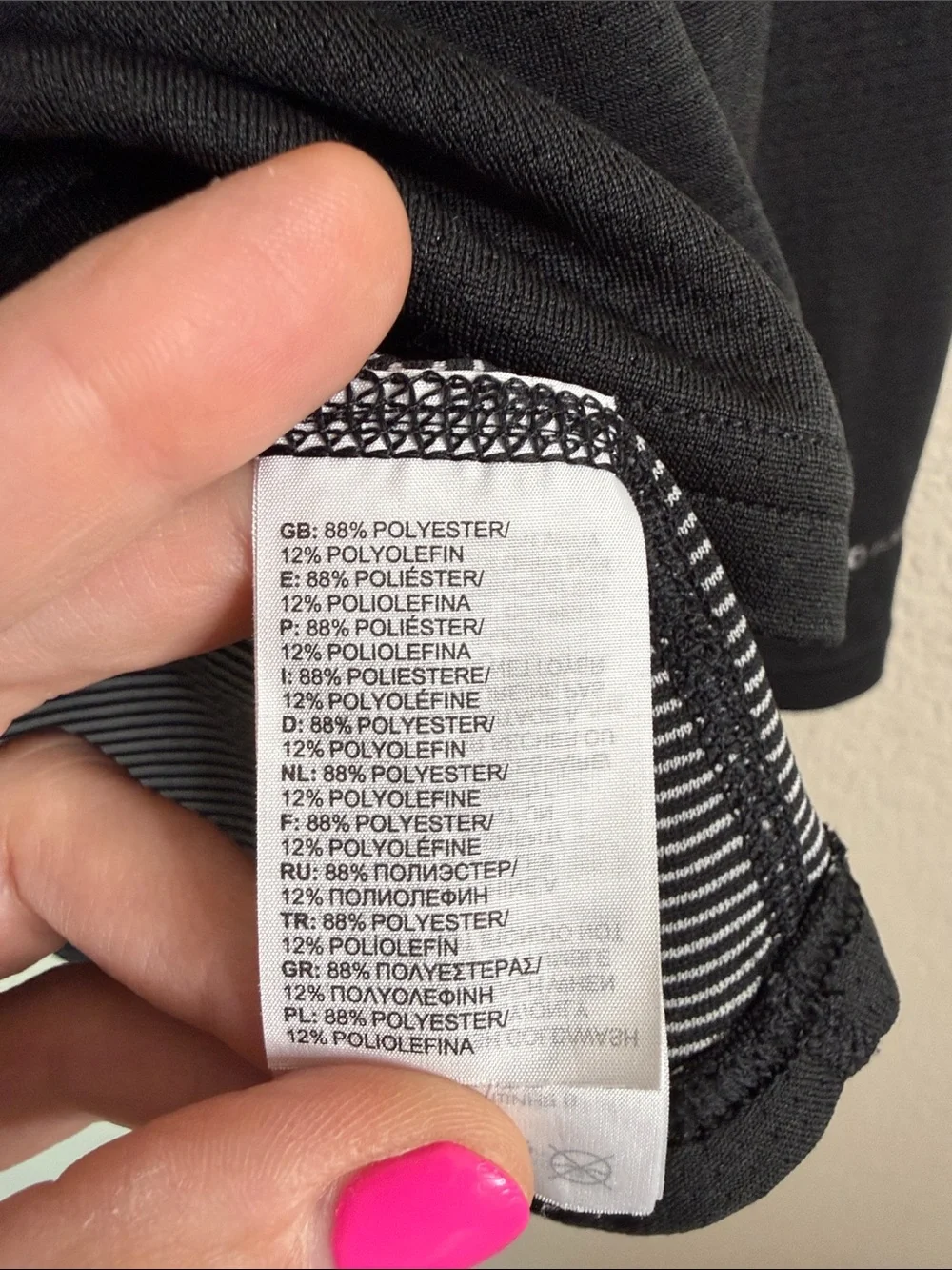 The North Face Men's Long-Sleeve Black Technical Tee size large